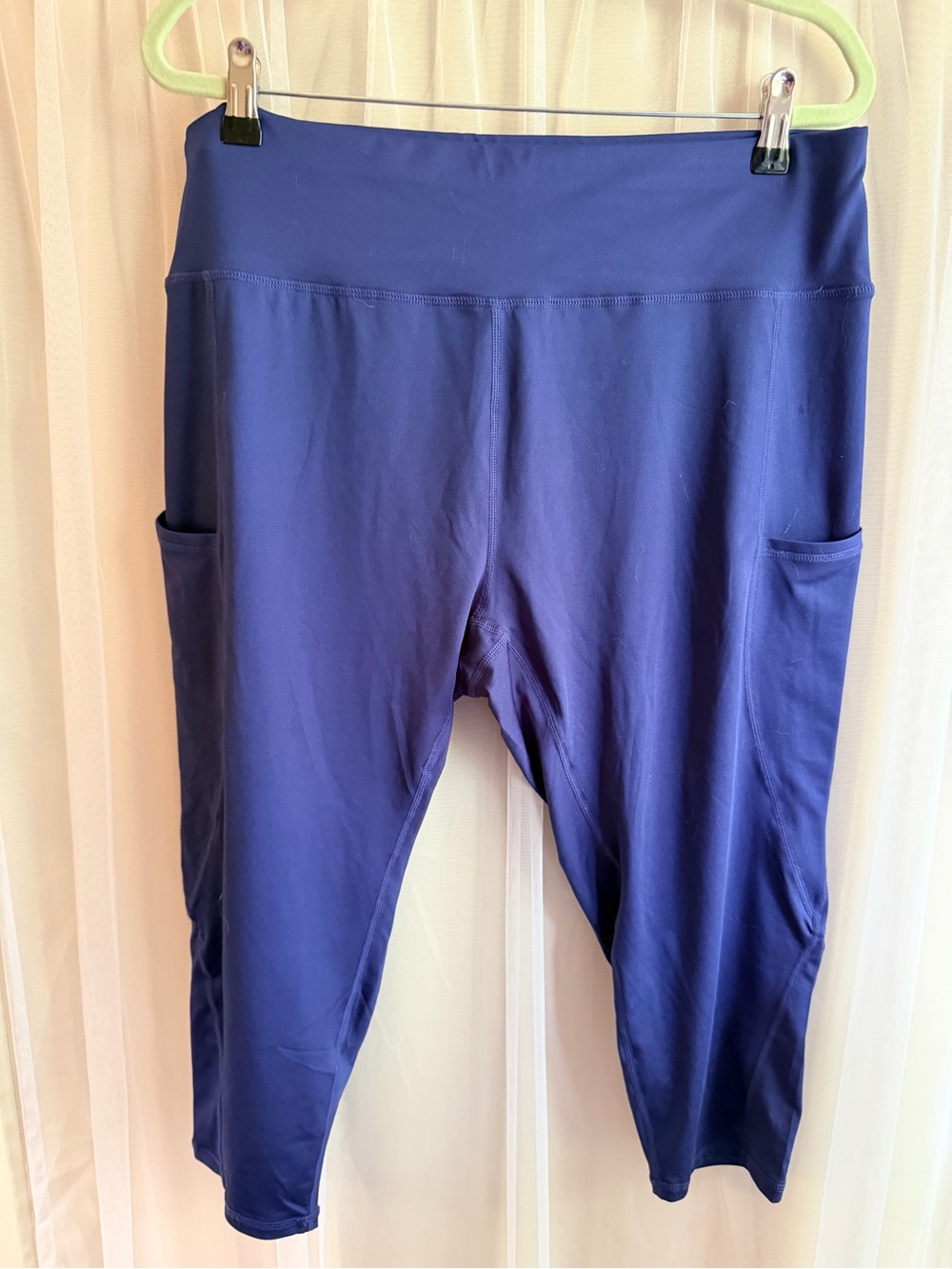 Women’s Navy Blue Capri Joggers with Side Pockets Sz 2xl workout comfy street